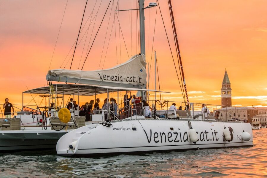 Venice: Catamaran Sunset Jazz Cruise with Aperitivo - Key things to know before you go