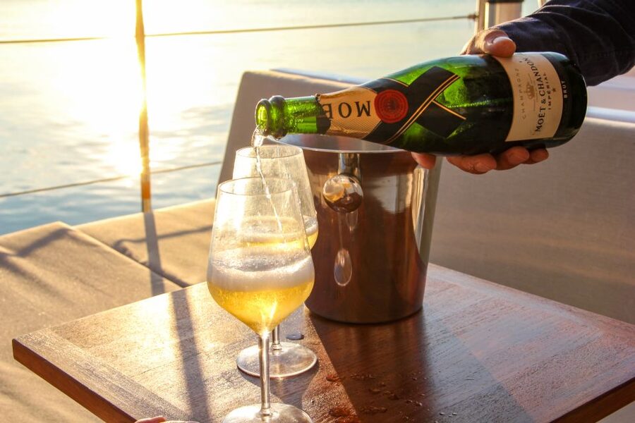 Venice: Catamaran Sunset Jazz Cruise with Aperitivo - Meeting at Riva dei Sette Martiri: Easy Access, One Important Twist