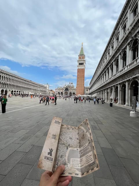 Venice City Escape: "Hunting for L'Omo dal Capelon" - Key Points at a Glance