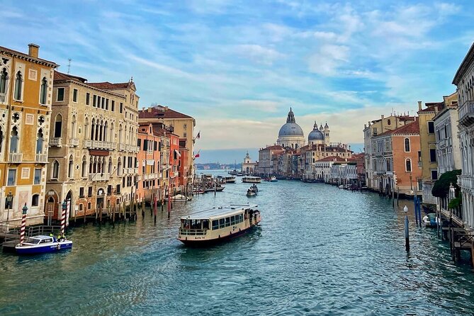 Venice: City Highlights with Spritz and Cicchetti - Santa Maria dei Miracoli and the marble facade angle