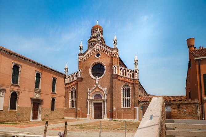 Venice City Self Guided Walking Tour with an APP - Bridge of Sighs and the Calle de Fabbri side streets