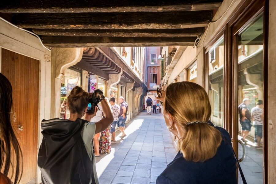 Venice: City Tour & Skip the Line for St. Mark's Basilica - From Piazza San Marco to Santa Maria Formosa: Where the Tour Starts