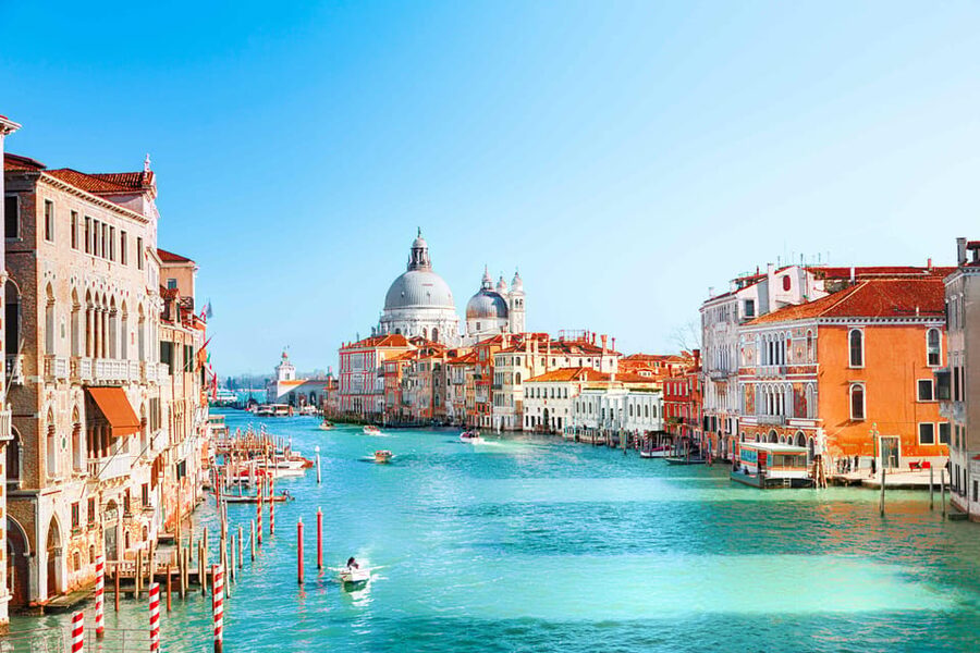 Venice City Walking Tour with an APP - Palazzo Contarini del Bovolo and Ponte delle Guglie: Venice details, not just landmarks