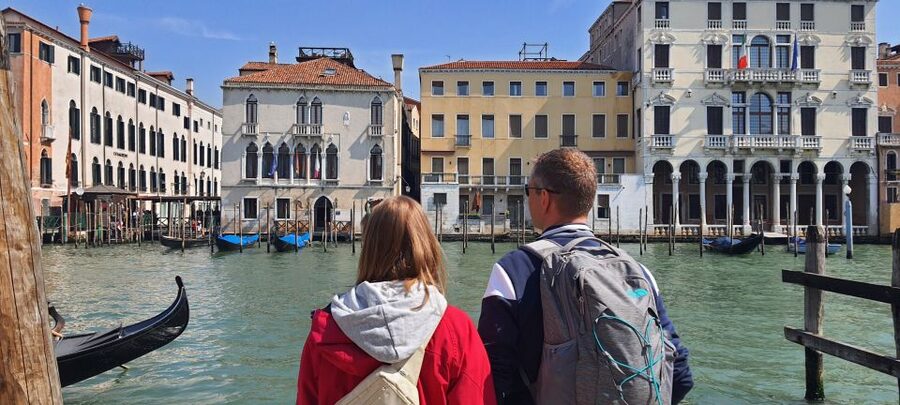 Venice: City Wonders Group Walking Tour with a Local Expert - The Walk Through Central Venice, with Room for Questions