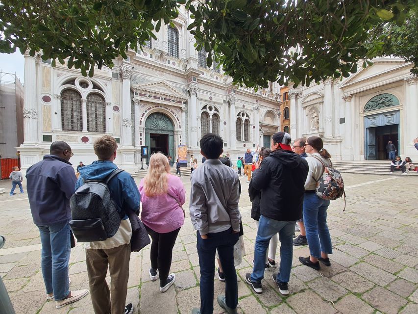 Venice: City Wonders Group Walking Tour with a Local Expert - Dorsoduro Stops: Seeing Another Side of Venice