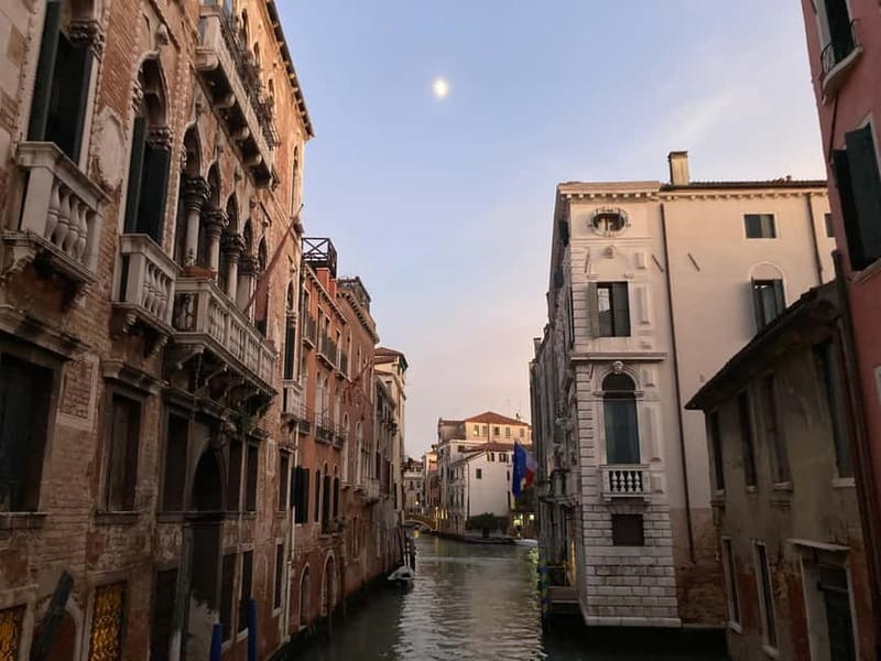 Venice: Crimes, Legends, and Mysteries Sunset Tour - Key highlights you’ll care about