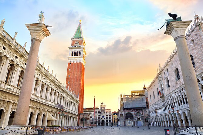 Venice Doge's Palace and Bridge of Sighs Guided Tour - Getting started at Piazzetta San Marco, without wasting time