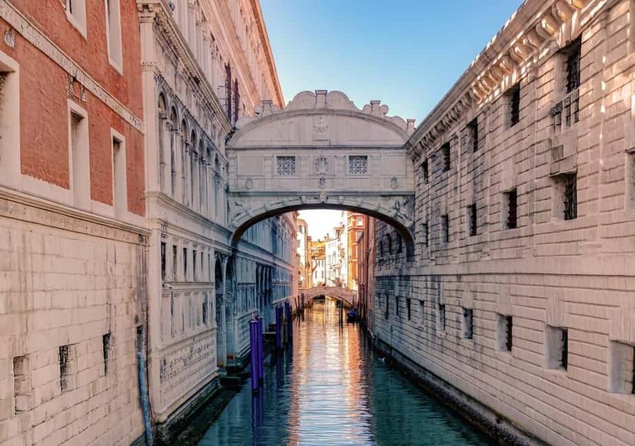 Venice: Doge's Palace and St Mark's Tour with Gondola Ride - Entering St Mark’s Basilica: Art, Rules, and What the Guide Adds