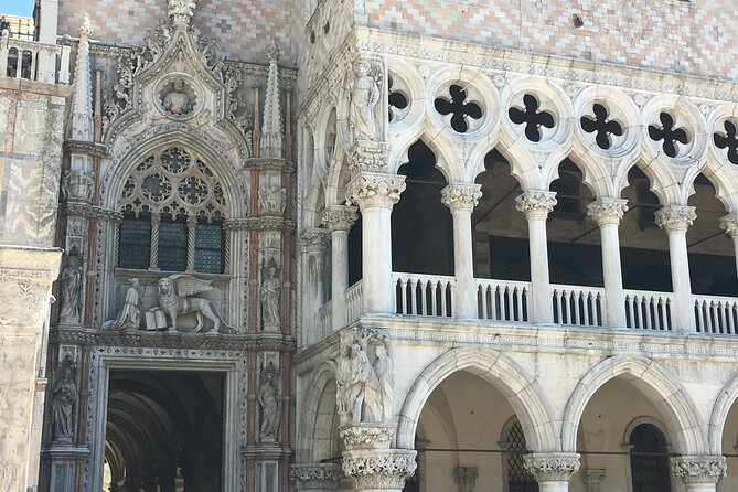Venice Doge's Palace Guided Tour & SECRET ITINERARIES Option - Secret Itineraries Option: When It’s Worth It, and When It’s Risky
