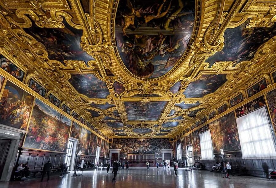 Venice: Doge's Palace Guided Tour with Optional Gondola Ride - The Piazza San Marco Warm-Up: More Than Pretty Views