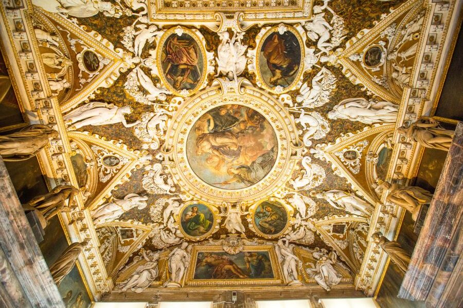 Venice: Doge's Palace Skip-the-Line Tour with Prisons - The art-and-architecture ride: Byzantine, Gothic, Renaissance in one route