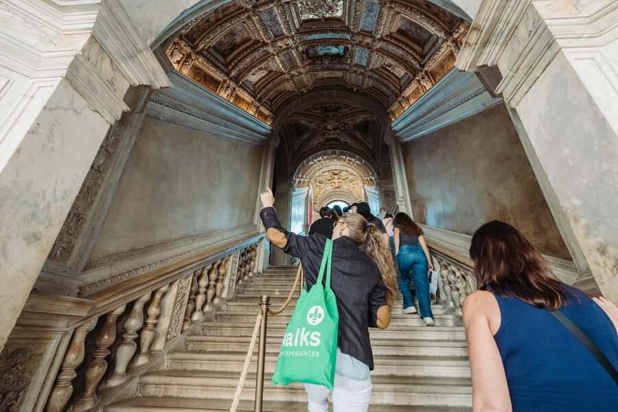 Venice: Doge's Palace & St Mark's Tour with Upgrade Option - Venice in two stops, with the right kind of context