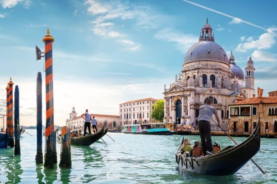 Venice: Dorsoduro Guided Walking Tour - Palazzo Zenobio degli Armeni: Baroque flourishes you can actually spot