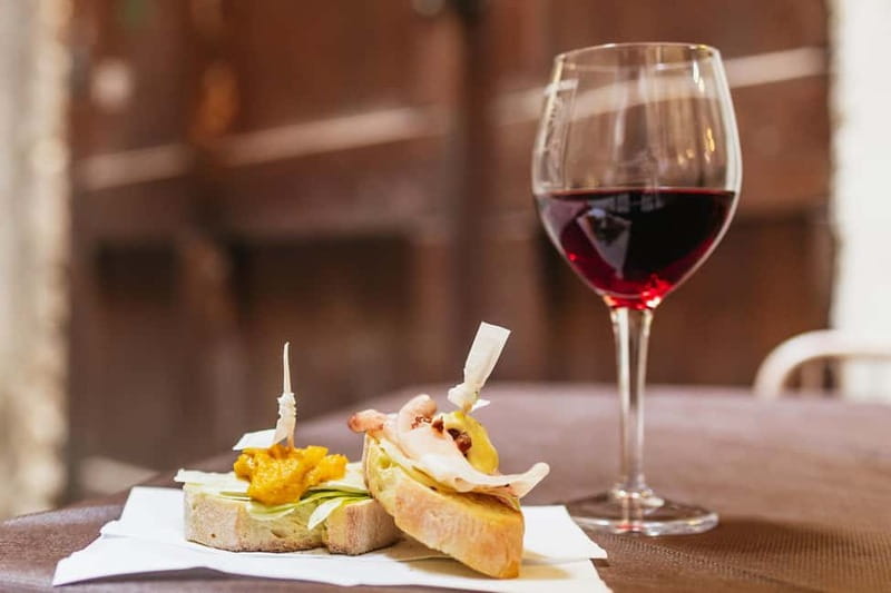 Venice: Eat Like a Local Food Tour with Wine & Spritz - Cannaregio first: the local warm-up before the big sights