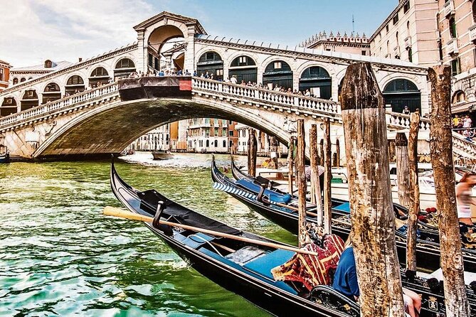 Venice: Enchanting City Walk & Majestic Gondola Glide! - Price and value: does $131.97 make sense?