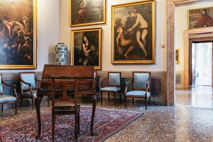 Venice: Fondazione Querini Stampalia Entry Tickets - Pause for real: café, bookshop, and courtyard seating