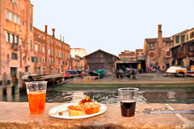 Venice Food and Wine Tasting Tour with a Local Guide - Detours beyond the main streets, including Jewish Ghetto context