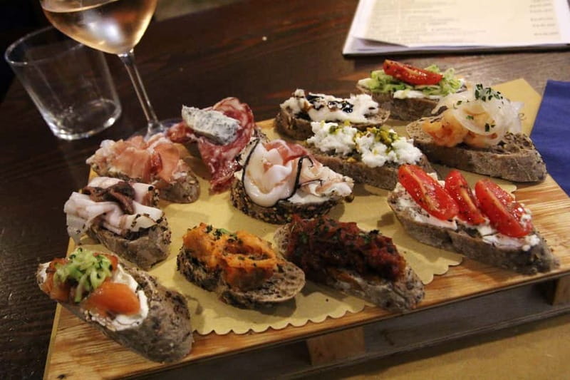 Venice: Food and Wine Walking Tour with a Local Guide - Stop 4: The bacari-style bar stop with wine tasting and a short walk