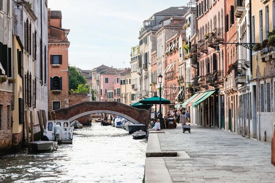 Venice Food Tasting Tour: Bites, Wine, Dinner & Local Guide - Key highlights you will feel on this tour