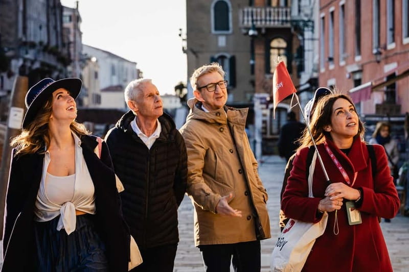 Venice Food Tasting Tour: Bites, Wine, Dinner & Local Guide - Gelato finale: two scoops after a quick how-it-works lesson