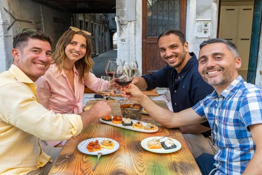 Venice Food Tasting Tour: Bites, Wine, Dinner & Local Guide - Value check: does $52 buy enough?