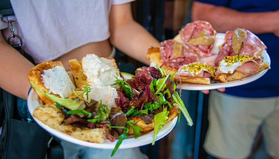 Venice: Food Tasting Tour with Cicchetti and Wine - Guide-led stories that help you order in Venice afterward