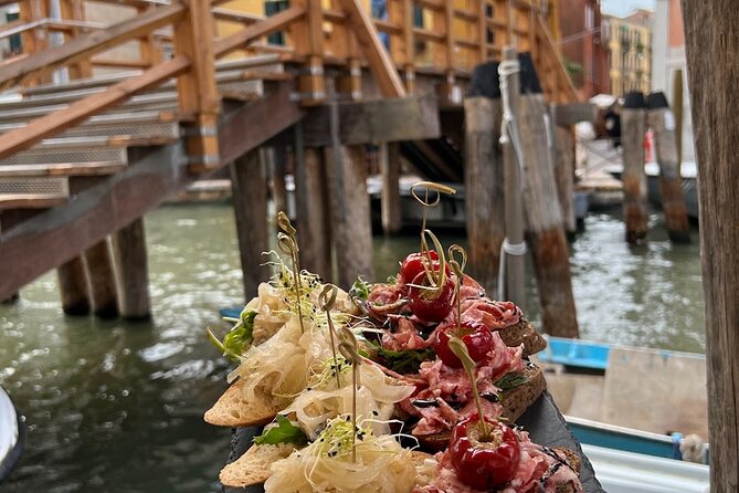 Venice Food Tour with 6+ Tastings with Cicchetti, Spritz & More - Cannaregio Walk Meets Proper Venetian Tastes