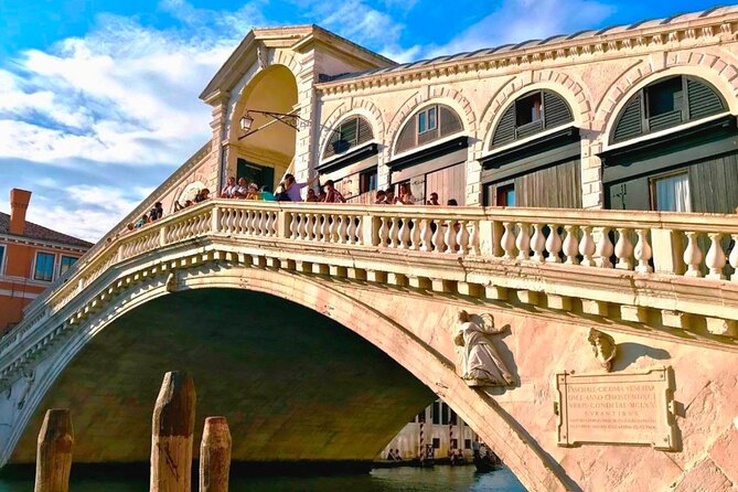 Venice for Kids: Family-Friendly Small-Group Walking Tour - How the guide keeps everyone interested, even adults in the back row