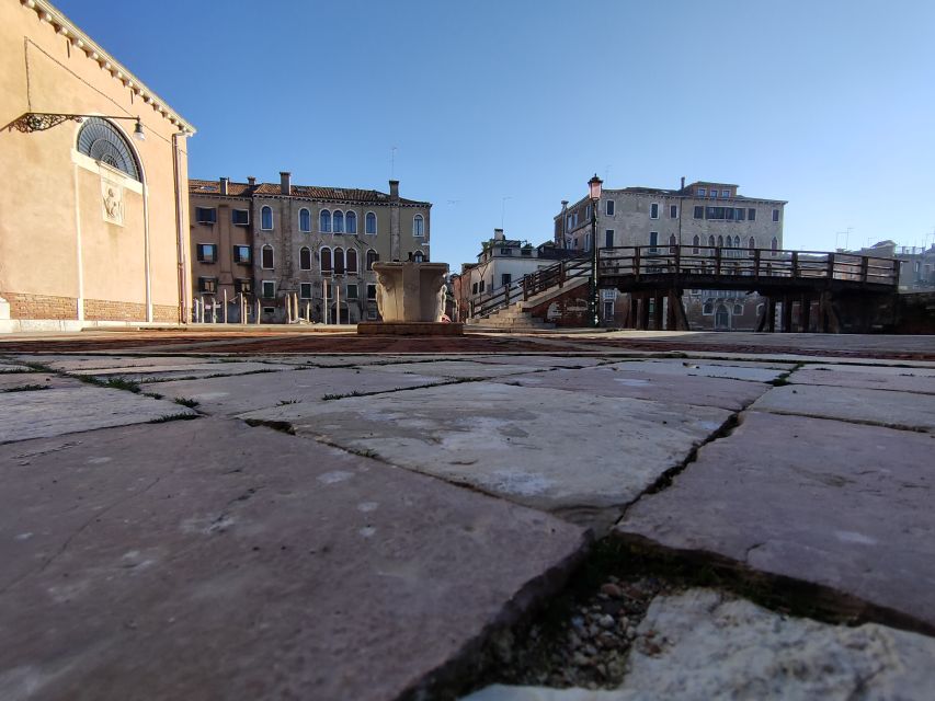 Venice: Ghetto Highlights and Cannaregio Walking Tour - Tintoretto’s trail through Cannaregio, seen from the street