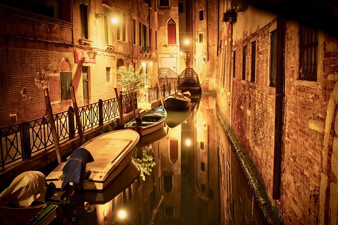 Venice Ghost & Legends Walking City Tour - Group size and pacing: how to avoid feeling rushed