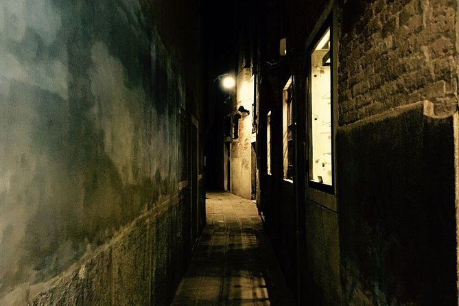 Venice Ghost Stories, Legends and Anecdotes Tour - What 90 Minutes Really Feels Like in a City of Tight Streets