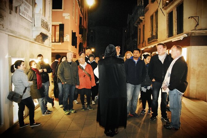 Venice Ghost Stories, Legends and Anecdotes Tour - Stop 3: Riva del Carbon and Palaces That Became Hotels