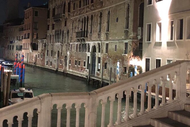 Venice: Ghosts and Legends Evening Private Walking Tour - Ponte di Rialto After Dark: The Oldest Canal Bridge With Layers of Time