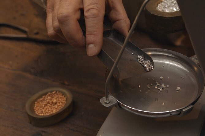 Venice : Goldsmith's Workshop - Make Your Own Ring in 925 Silver - Finding the Meeting Point Near Public Transportation