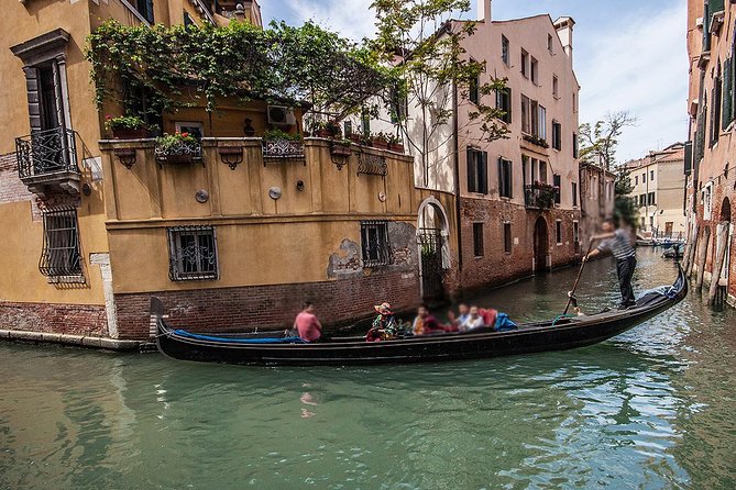 Venice Gondola Experience - Comfort and seating when you share up to 5