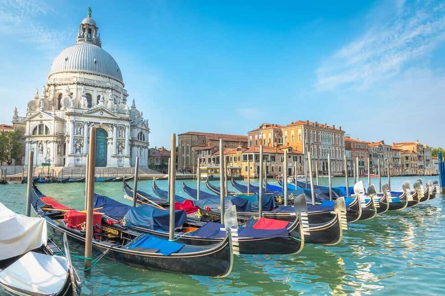 Venice: Gondola Ride Along Grand Canal and Hidden Corners - Getting to the Gondola Pier Near St. Mark’s Square