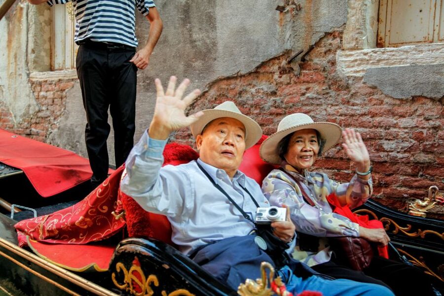 Venice: Gondola Ride with Live Guide or Audio Guide - Price and value: is $42 per person worth it?