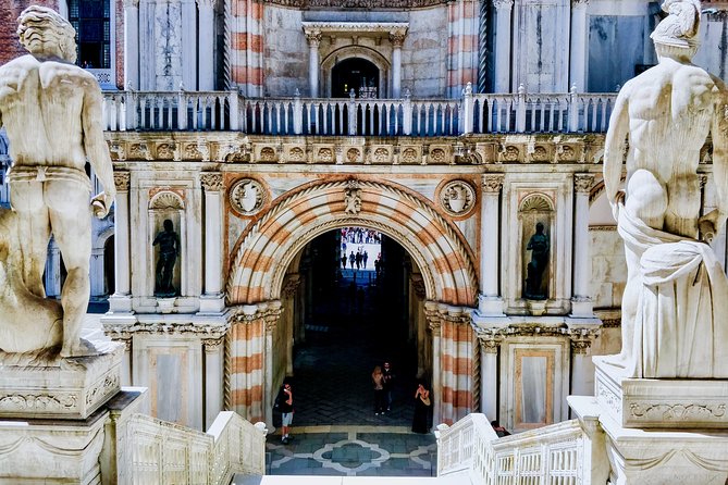 Venice Gondola ride with Skip the Line Doge's Palace tour - Classic gondola ride: what you’re guaranteed to get