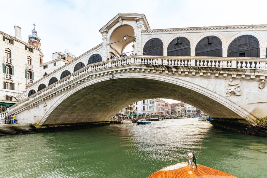 Venice: Grand Canal Boat Tour - Meeting at Alilaguna Ticket Office Near St. Mark’s: How to Avoid the Stress
