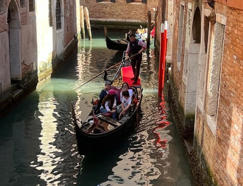 Venice: Grand Canal Gondola Experience with Live Commentary™ - Add-Ons That Can Make This Tour Longer, Not Just Busier