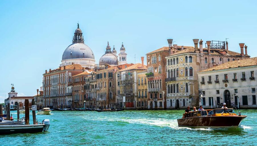 Venice: Guided boat tour to Murano and glassblowing - Time in Murano: great for glass, not for slow strolling