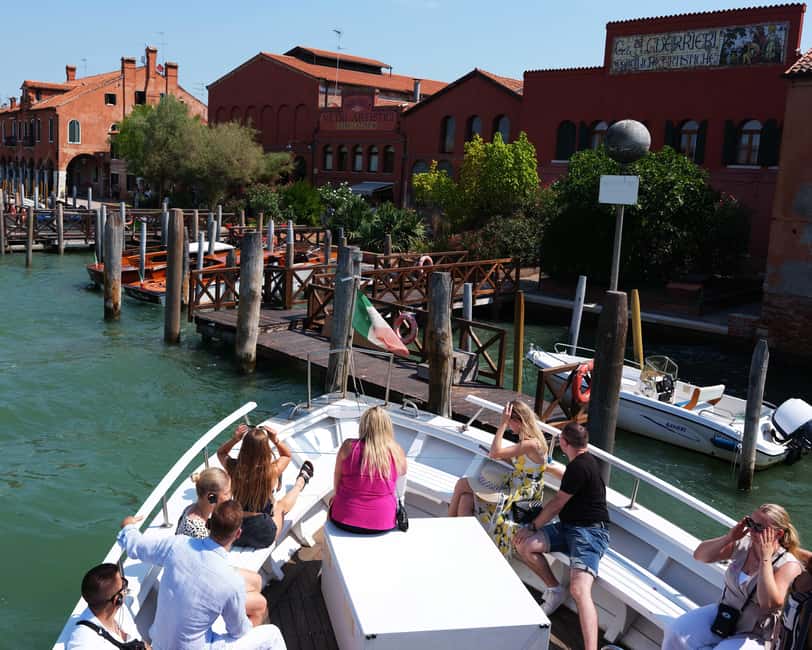 Venice: Guided Islands Cruise to Murano, Burano & Torcello - Burano’s lace tradition, colorful canals, and free time to wander