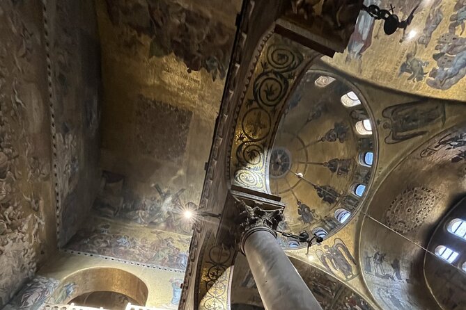 Venice Guided Tour of Saint Mark Basilica and Doge Palace - Bridge of Sighs and the Prison Spaces That Explain the Consequences