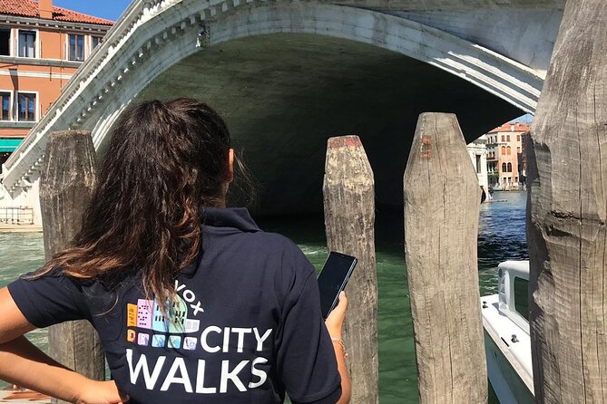 Venice: Hidden Gems Walking Tour with a Local Guide - Start Smart: Meeting Near San Marco Without the Chaos