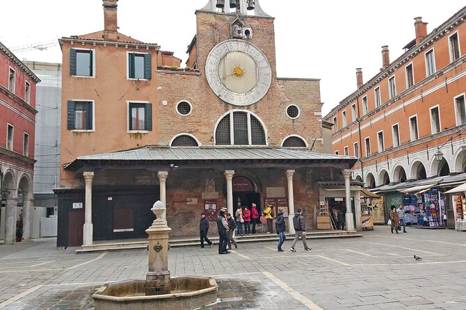 Venice highlights and hidden gems Small Group walking tour - Why this 2-hour Venice walk beats a grab-bag “best of” day