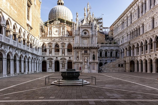 Venice Highlights:Doge's Palace,St. Mark's Basilica,Walking Tour - St. Mark’s Basilica: Gold Mosaics, Doge Burial Stories, and Dress Code