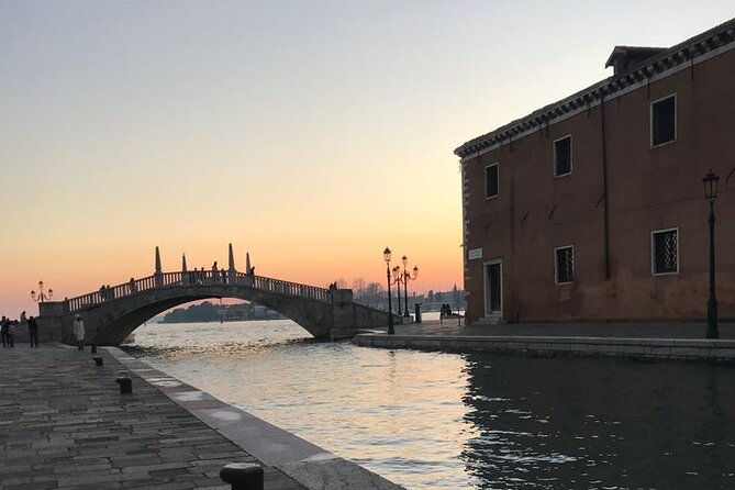 Venice Highlights Guided Night Tour - Chiesa di Sant’Aponal: Seeing Venice Through a Deconsecrated Church