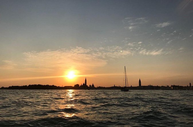 Venice Highlights Guided Night Tour - Casa di Carlo Goldoni Museum Stop: Paying Optional Attention