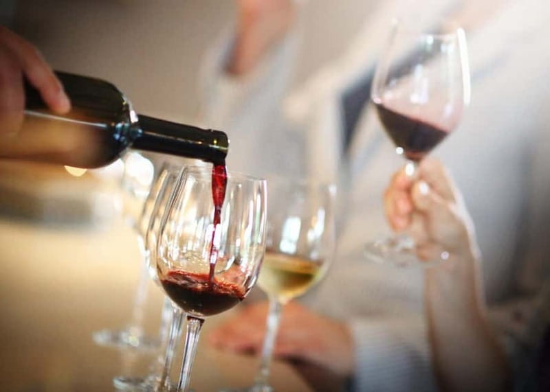 Venice: Italian Prosecco Tasting Experience - How the sommelier turns sipping into real tasting skills