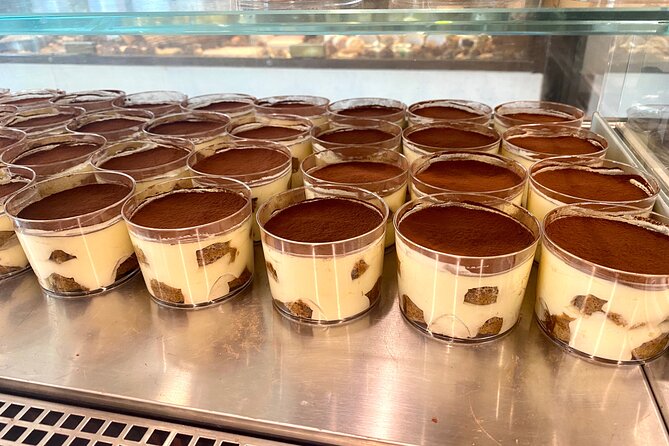Venice: Jewish Ghetto & Cannaregio Area Food Tour: Pasta Wine Gelato and More! - Wine, Gelato, and the Evening Aperitivo Mood